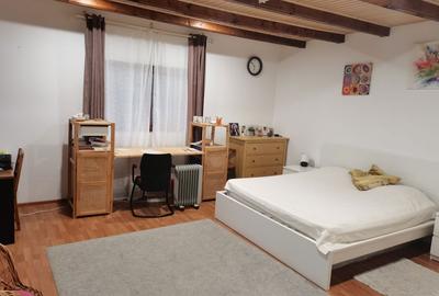 Casă cu 4 camere în Central - 8