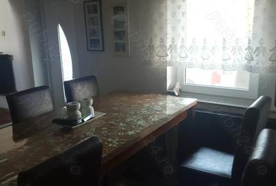 Casă cu 5 camere cu Teren 180 Mp în Central - 3