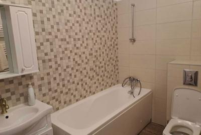 Apartament cu 3 camere decomandat în Exterior Vest - 2
