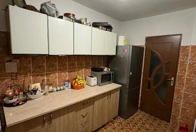 Apartament cu 3 camere decomandat în Sud - 10