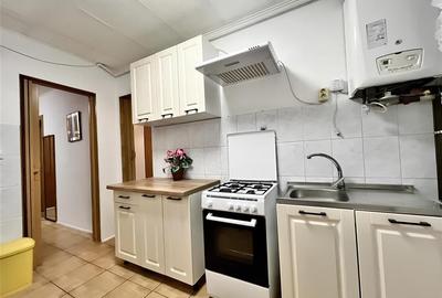 Apartament Renovat cu 2 Camere si Parcare in Astra - 7