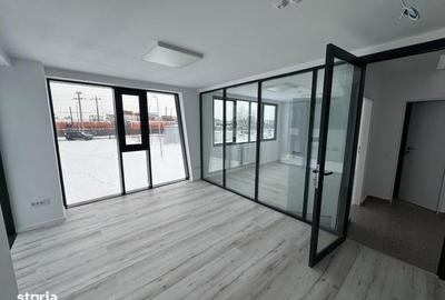 Spațiu comercial, de 1,648 mp, în Nord - 18