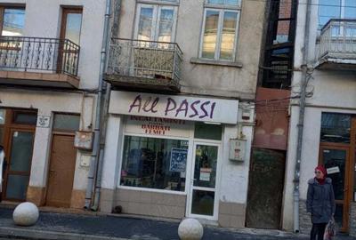 Casa in centrul Iasiului - 1