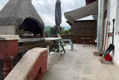 Casă cu 7 camere cu Teren 1300 Mp în Central - 2