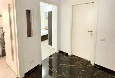 Apartament cu 3 camere decomandat în Central - 1