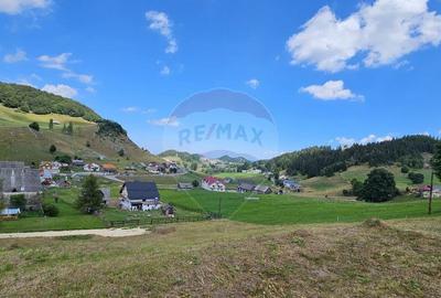 Teren de 1034 mp, în Fundata - 14