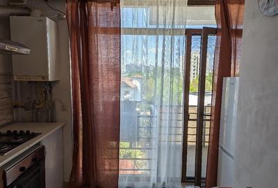 Apartament cu 2 camere semidecomandat în Titan