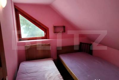 Casă cu 5 camere cu Teren 350 Mp în Deal - 9