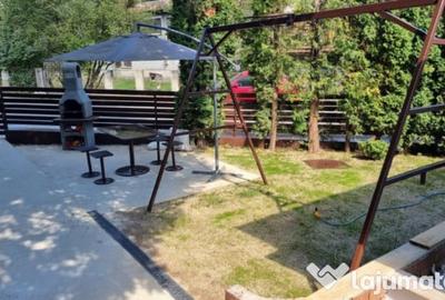 Casă cu 7 camere cu Teren 227 Mp în Poiana - 2