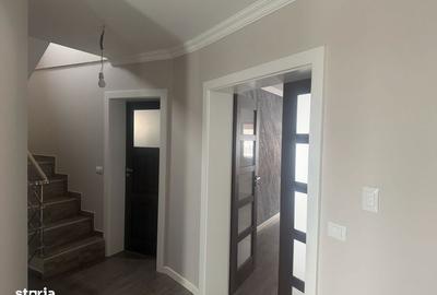 Casă cu 4 camere în Gura Văii - 6