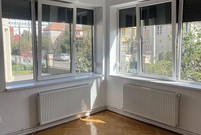 Apartament cu 2 camere nedecomandat în Central - 4