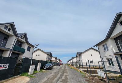 Casă individuală cu 4 camere cu Canalizare în Central - 17