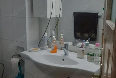 Apartament cu 3 camere decomandat în Central - 2