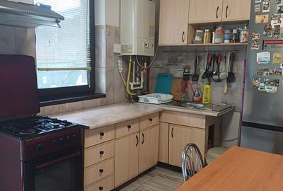 Casă cu 4 camere în Alexandriei - 7