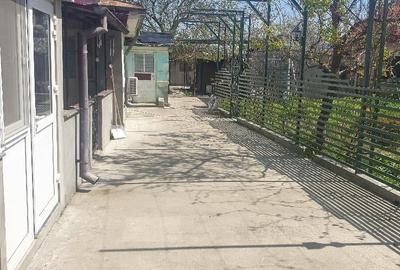 Casă cu 5 camere cu Teren 1314 Mp în Golești - 2