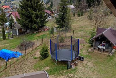 Casă cu 4 camere în Central - 1