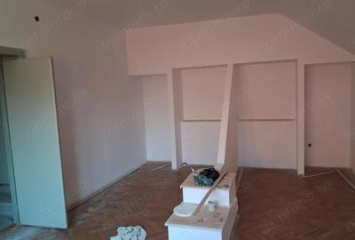 Casa RENOVATA partial 8 cam 6 ari 550mp garaj Ana Ipatescu. - 1