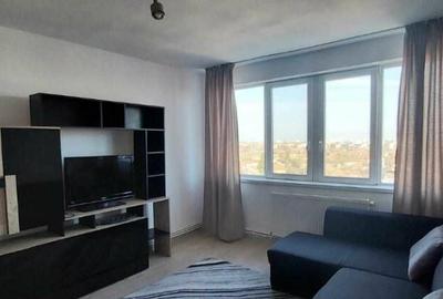 Inchiriere un apartament cu 3 camere in zona BRASOV VECHI - 1
