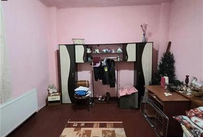 Casă cu 4 camere cu Canalizare în Casa de Cultură - 14