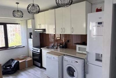 Apartament cu 3 camere semidecomandat, mobilat în Tineretului - 4