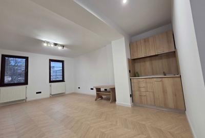 Spațiu comercial, de 100 mp, în Ultracentral - 2