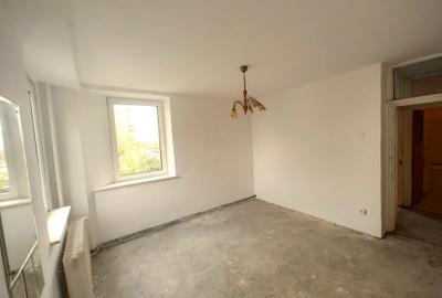 Apartament cu 3 camere decomandat în 13 Decembrie - 8