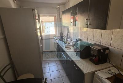Apartament cu 4 camere decomandat în Răcădău - 11