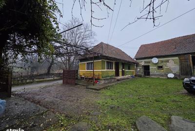 Casă cu 2 camere cu Teren 2086 Mp în Vărmaga - 2