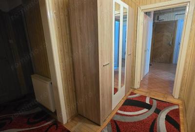 Apartament cu 4 camere decomandat în Soarelui - 2