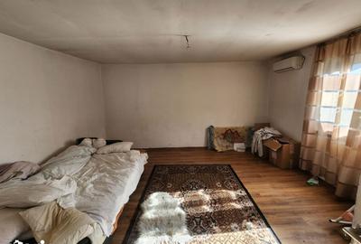 Casă cu 2 camere cu Teren 287 Mp în Șerbănești