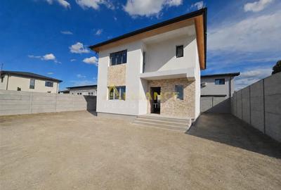 Casă cu 4 camere cu Teren 350 Mp în Berceni