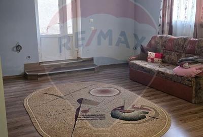 Casă cu 4 camere în Vale