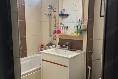 Apartament cu 3 camere semidecomandat în Drumul Taberei - 10