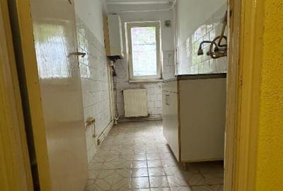 - Apartament 2 camere confort 2, zona Viziru 1, etaj 3. - 6