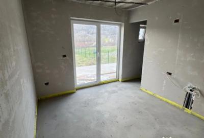 Casă cu 4 camere cu Teren 1900 Mp în Tăuții-Măgherăuș - 9