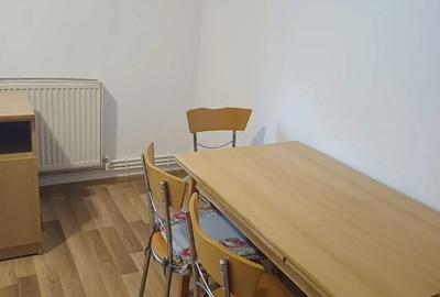 Inchiriez garsoniera - 2