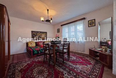 Casă cu 4 camere în Șoimuș - 9