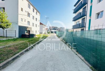 Spațiu comercial, de 87 mp, în Central - 7