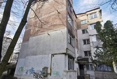 Apartament cu 3 camere semidecomandat în Exterior Vest - 2
