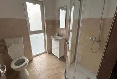 Casă cu 4 camere în Tei - 2