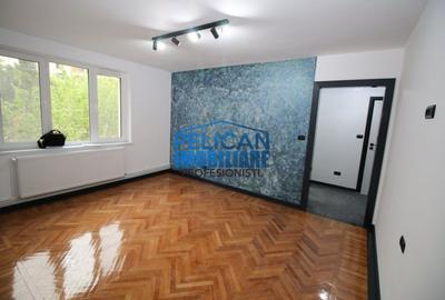 Apartament cu 3 camere semidecomandat în Central - 1