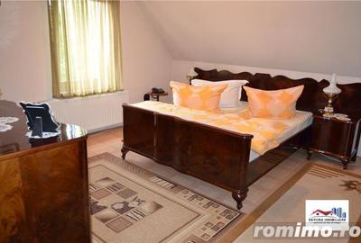 Casa si Spatiu Comercial de Vanzare Zona Semicentrala - 3