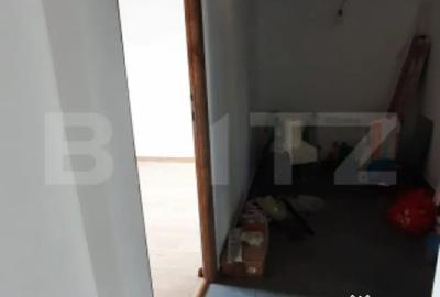 Apartament cu 3 camere decomandat în Micro 16 - 1