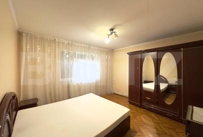 Apartament de inchiriat cu 3 camere decomandat, 81 mp - zona Cetate - 4