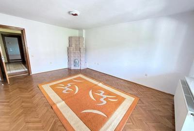Casă cu 10 camere cu Teren 1200 Mp în Central - 5