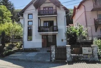 Casă cu 5 camere cu Teren 226 Mp în Sovata - 5