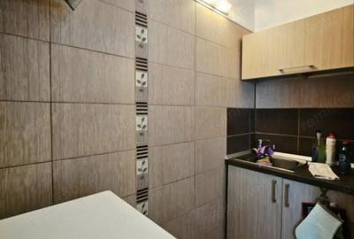 Inchiriere 2 camere 57 mp Decomandat Etaj 2 4 Vicina - Petre Ispirescu - 4