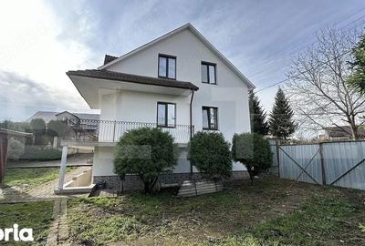 Casă cu 6 camere cu Teren 1100 Mp în Ceuaș