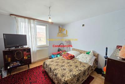 Duplex cu 4 camere cu Canalizare în Pasărea - 12