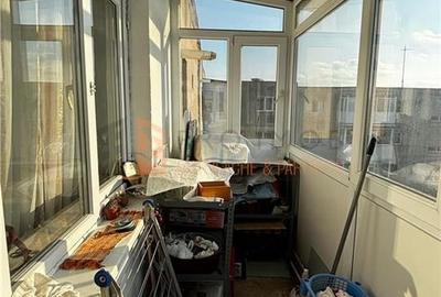 Apartament 2 camere cf 1 semidecomandat zona Brosteni - 8